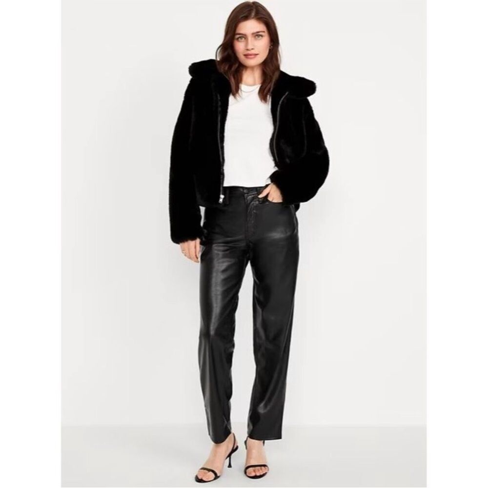 Old Navy Women’s Black High Rise OG Loose Faux Leather Pant New Size 2